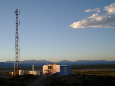 Los Leones observatory building. Images courtesy of http://www.auger.org/