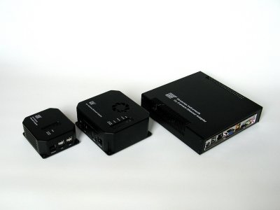 Gx Camera Ethernet Adapter v mikro (vlevo), mini (uprosted) a ve standardnm proveden (vpravo)
