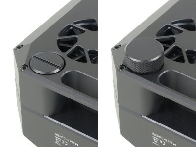 Silicagel container with slot (left) and variant for tool-less manipulation (right)