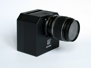 Kamera G2-8300 sobjektivem standardu Canon EOS