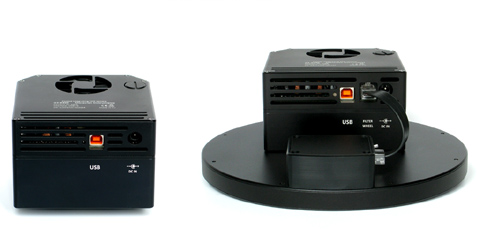 CCD kamera G2 s interním filtrovým kolem a varianta se sníženým pláštěm a připojeným externím filtrovým kolem